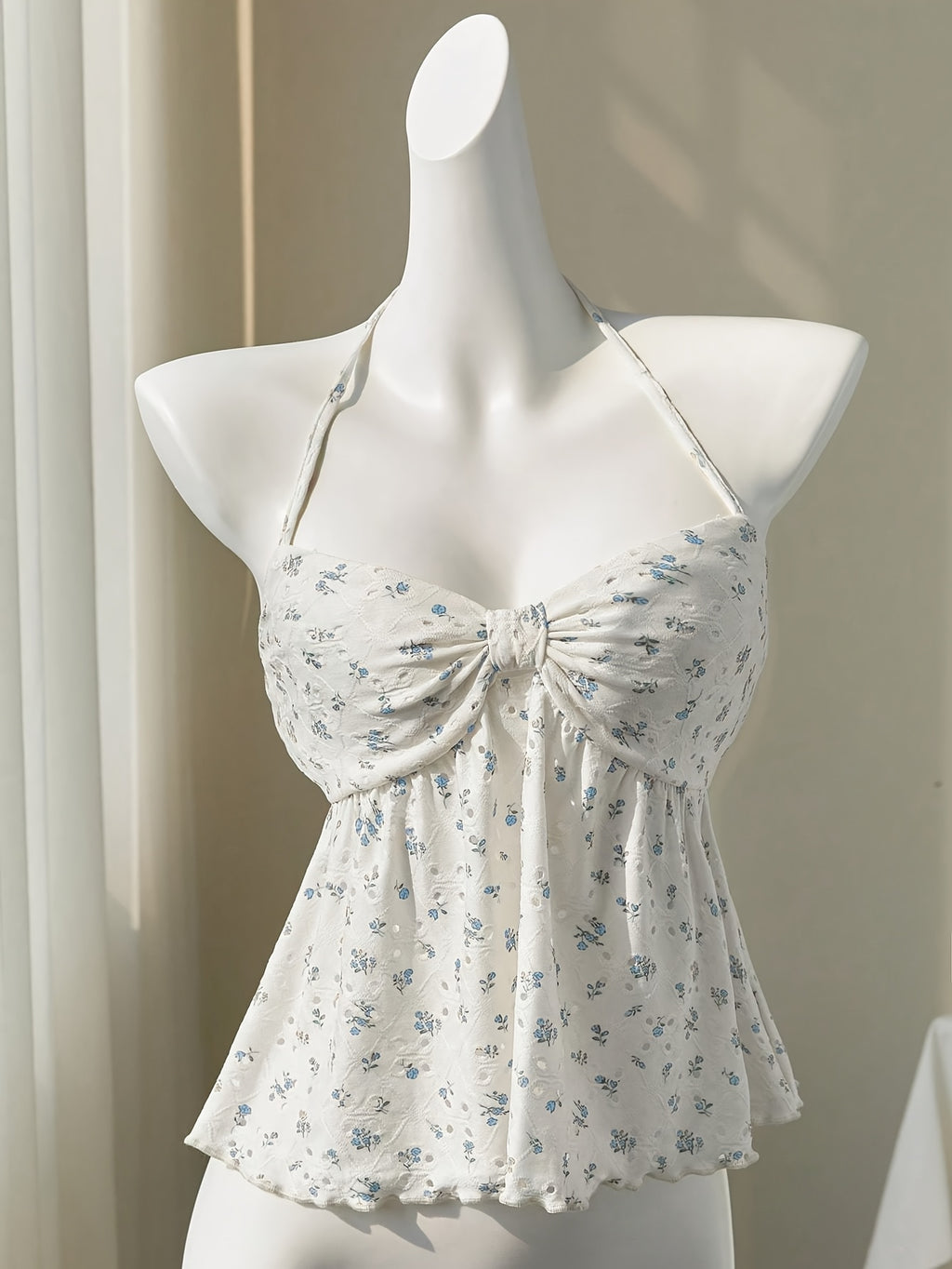 Spring-Summer Floral Cutout V-Neck Sexy Backless Sleeveless Crop Top