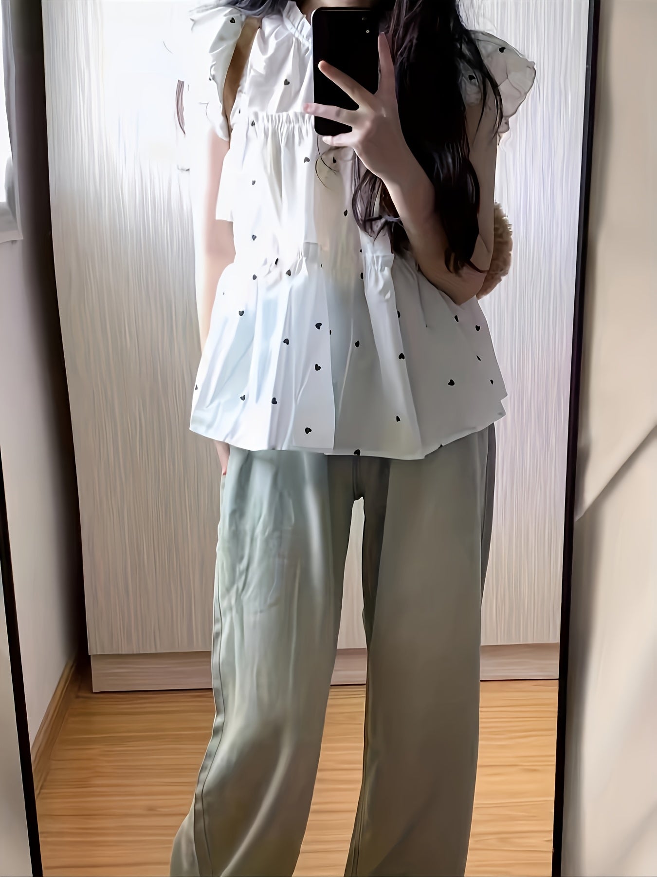 White Polka Dot Top with Layered Design, Youthful and Beautiful, Cute Sleeve Flare, Fashionable and Versatile Women's T-shirt