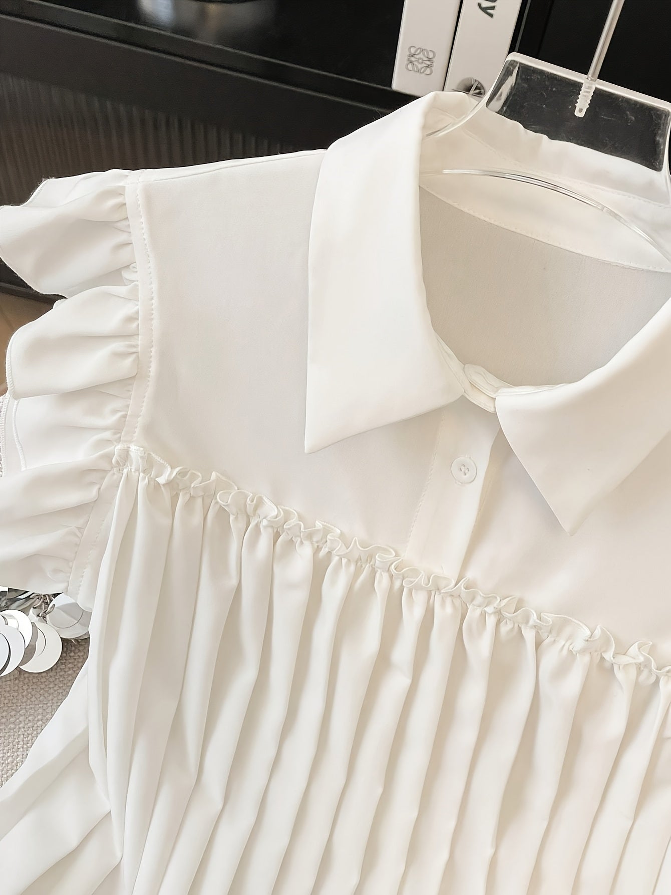 Elegant French-Style White Chiffon Blouse with Ruffled Collar & Short Sleeves - Perfect for Spring\u002FSummer, Adult Women'S Fashion, Casual Attire|Ruffled Collar Top|Chiffon Fabric