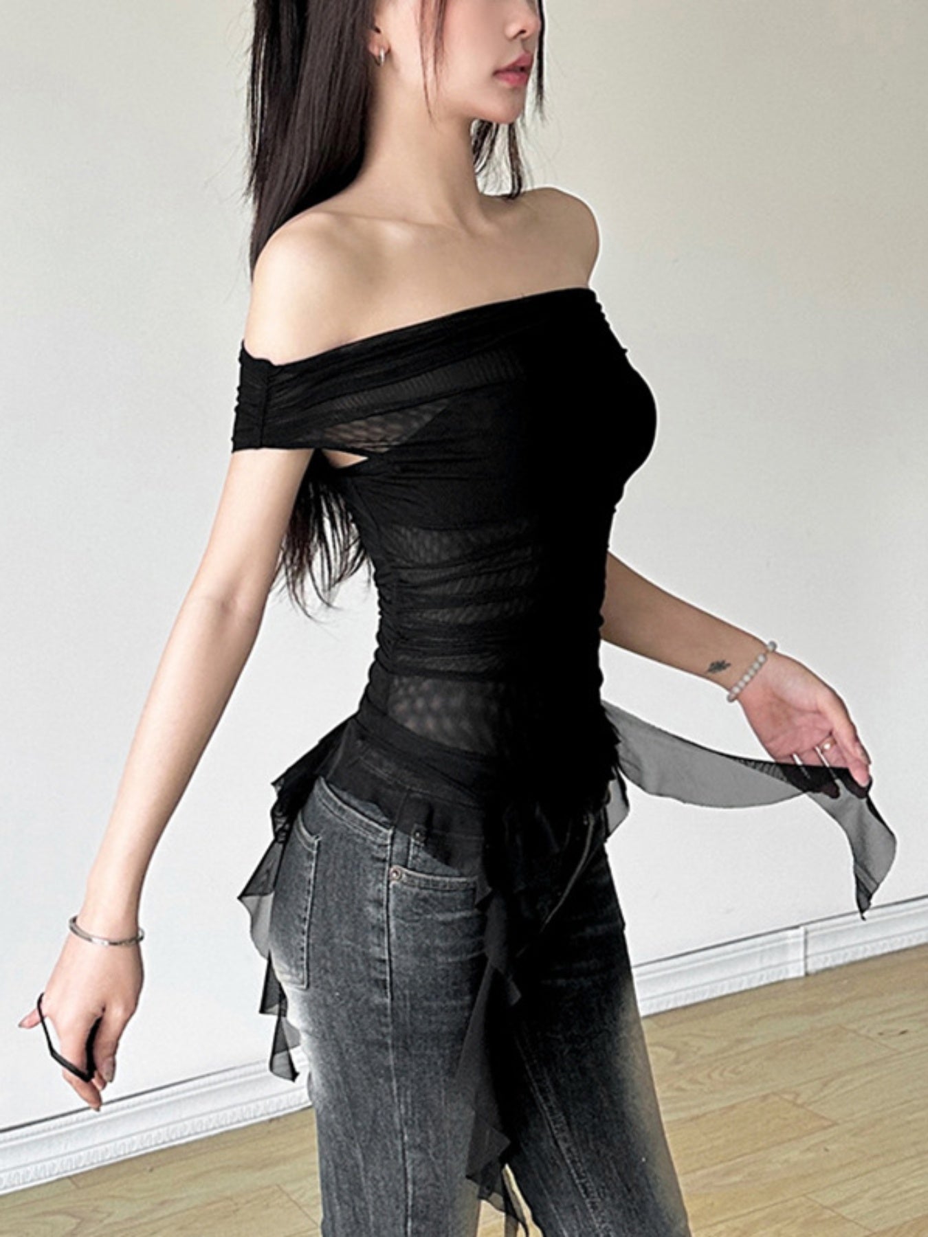 Women Off Shoulder Tops Solid Color Mesh Sheer Boat Neck Casual T-Shirts Summer Ruffles Slim Fit Shirts Streetwear