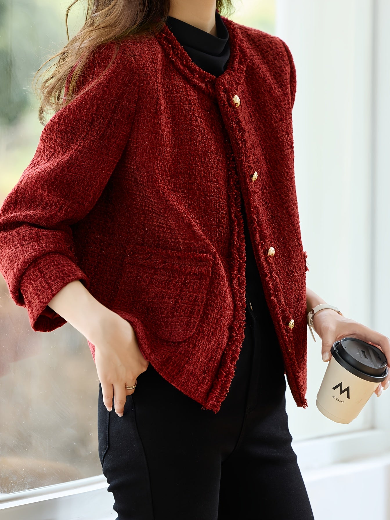 A New Winter Short Coat Featuring a Classic Round Neck, Luxurious Texture, And Elegant Tweed Style for Women