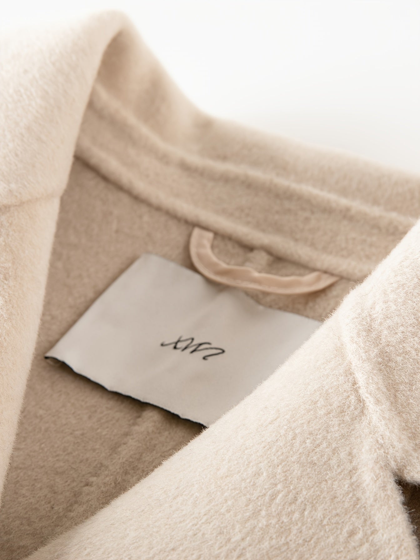 Long Autumn and Winter Double-sided Wool Coat with Elegant Suit Collar for Women