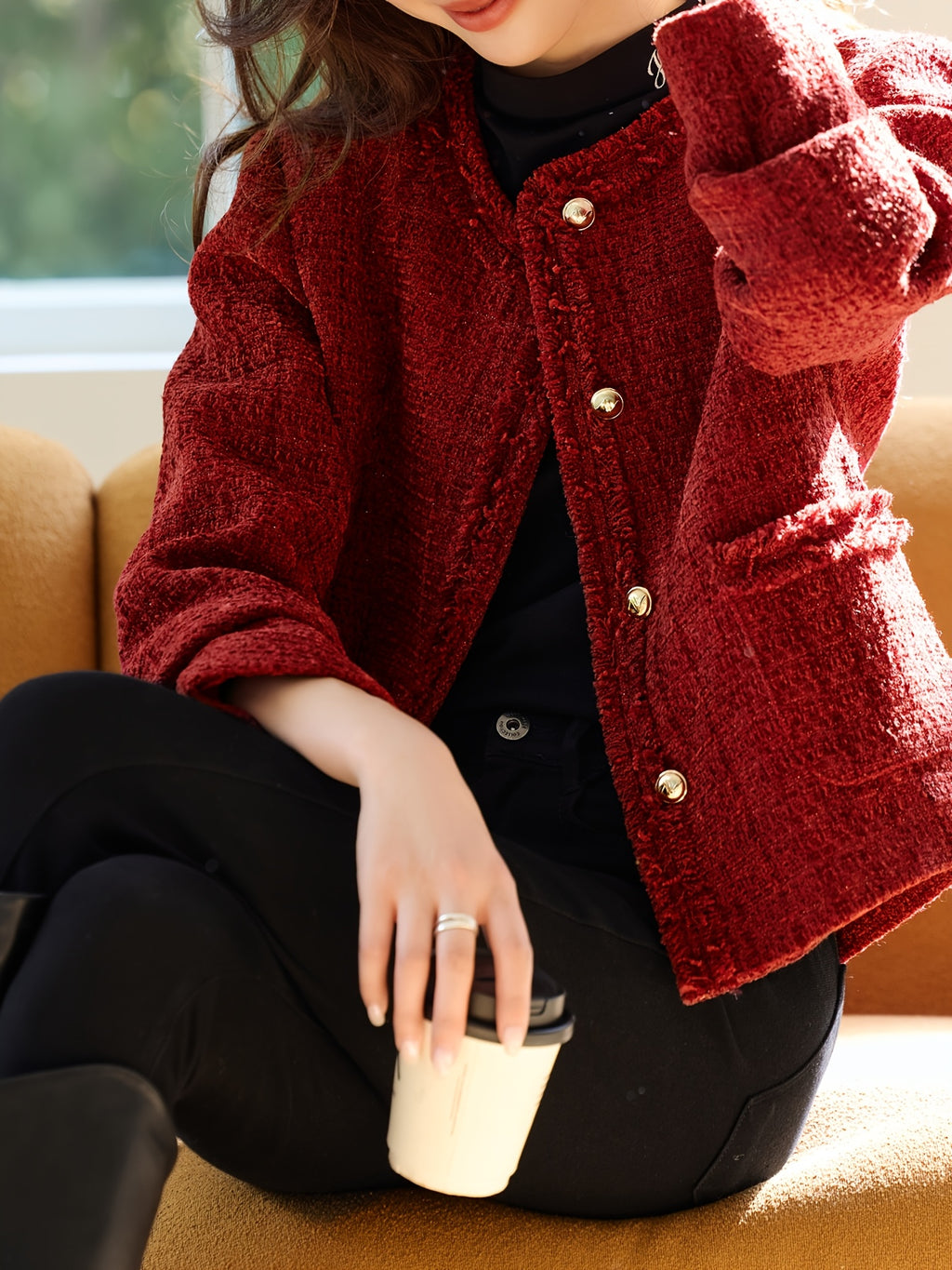 A New Winter Short Coat Featuring a Classic Round Neck, Luxurious Texture, And Elegant Tweed Style for Women